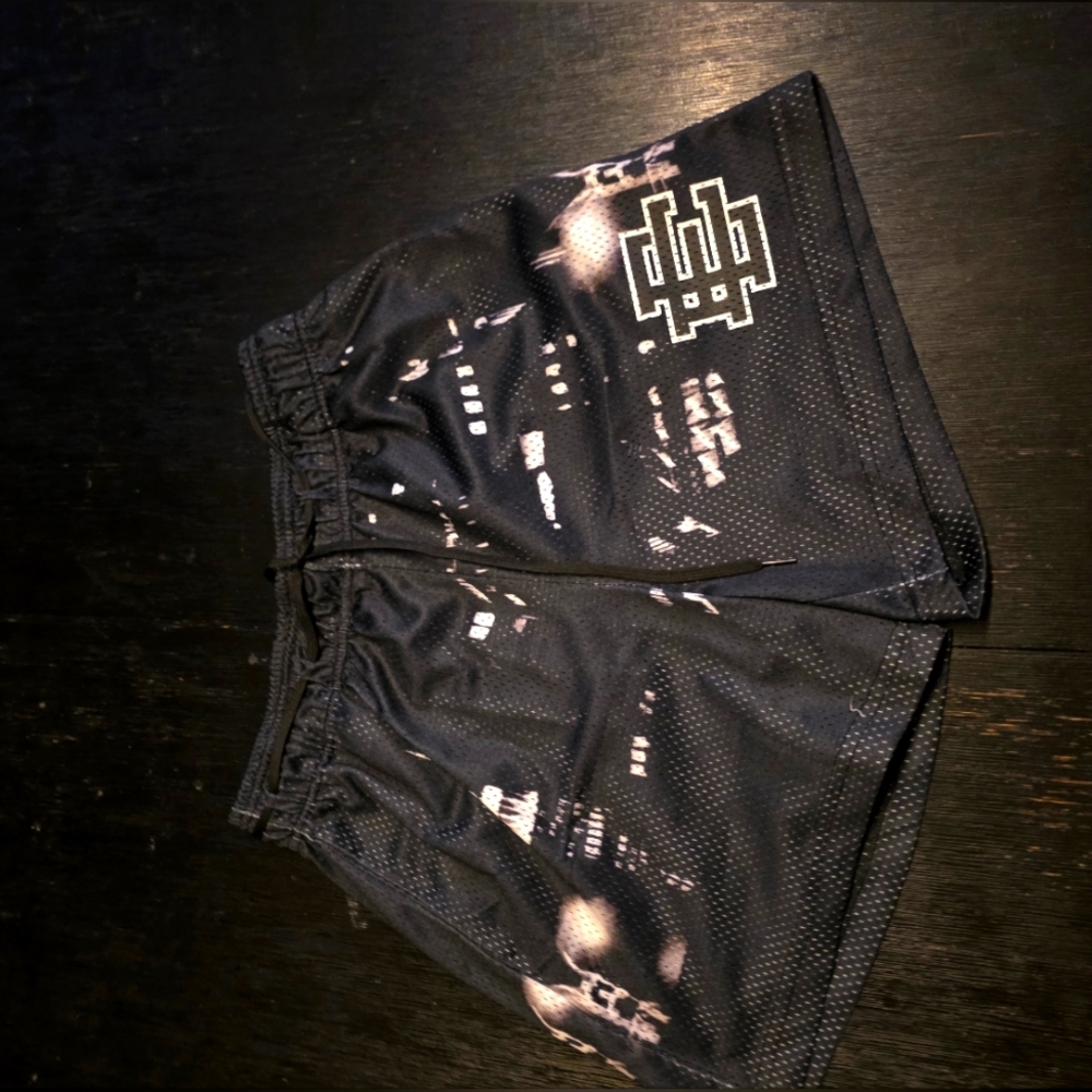 Eric Emanuel Basic Short Black Skyline